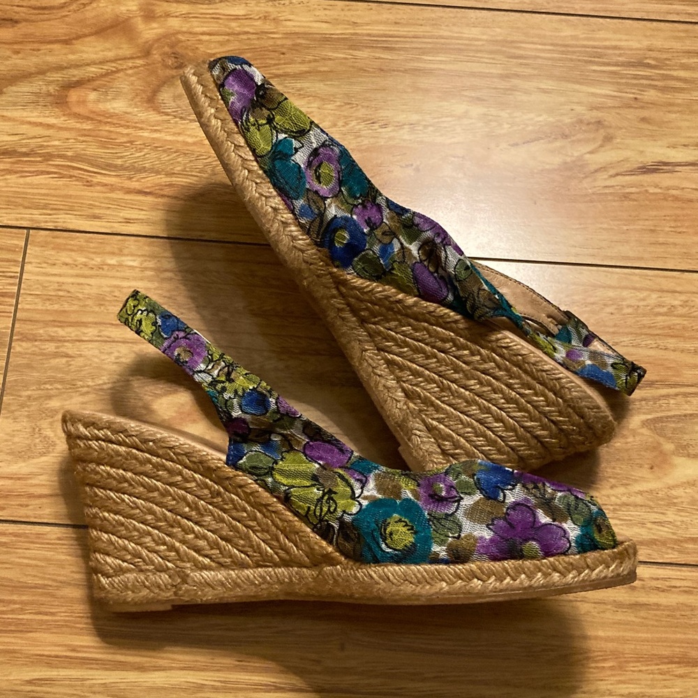 EricMichael Espadrilles Wedges